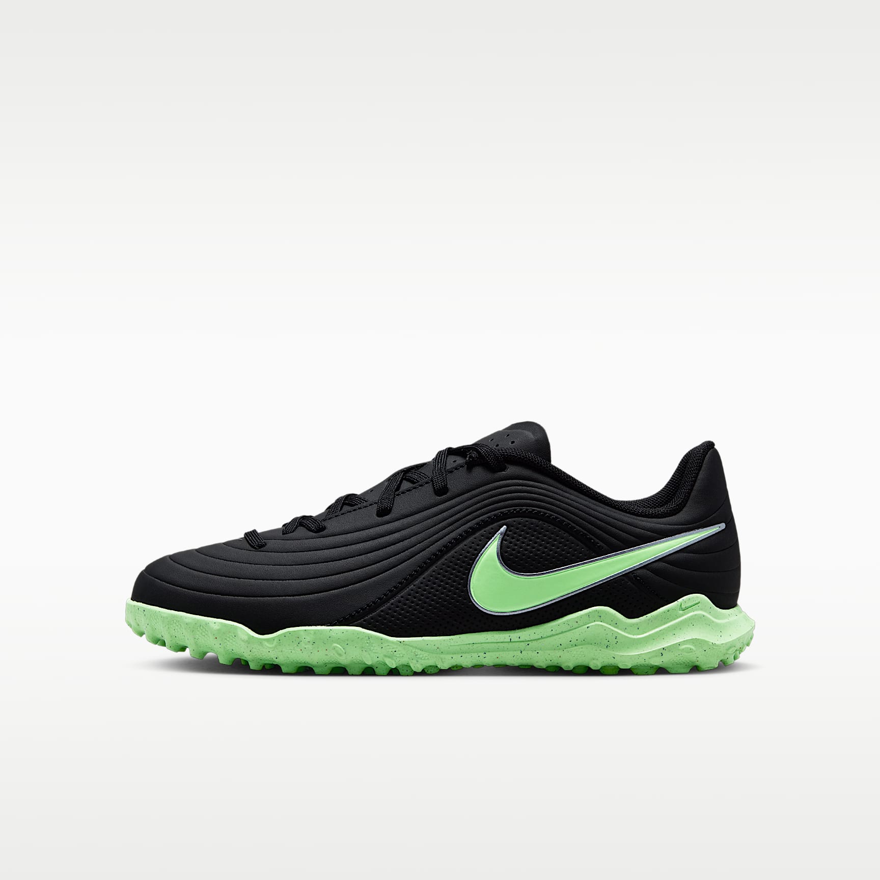 Nike Jr. Tiempo Maestro Club Older Kids Turf Low-Top Football